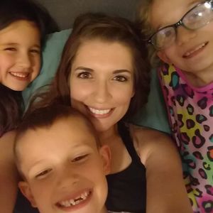 Meet your Posher, Kendra